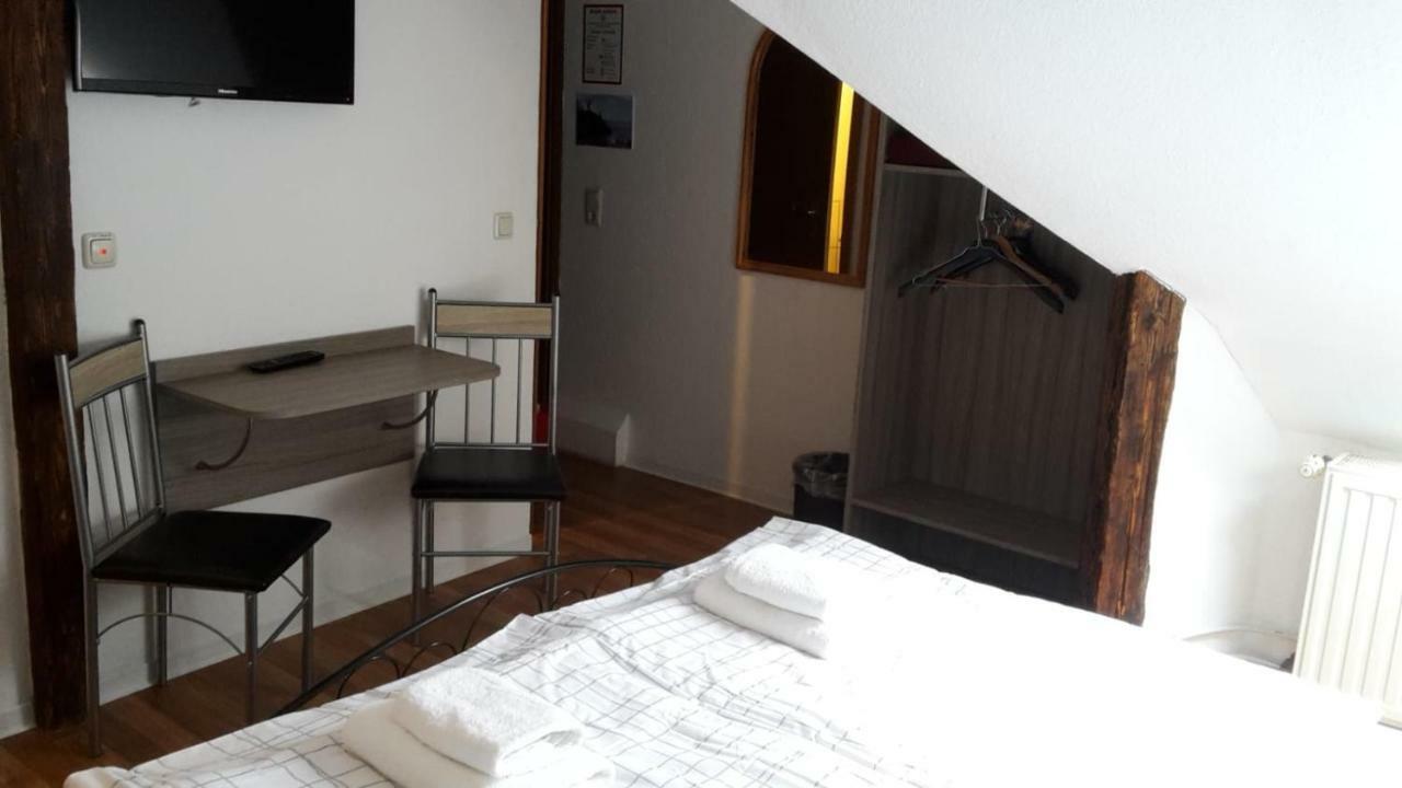 Pension Zentrum Riesa Extérieur photo